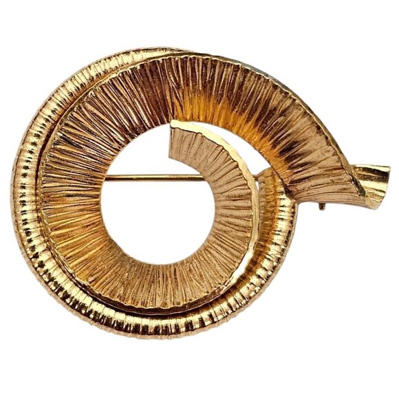 14K Gold Plated Round Swirl Brooch Textured Pin